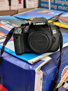 Canon 700d with 2 extra lenses and complete accessories