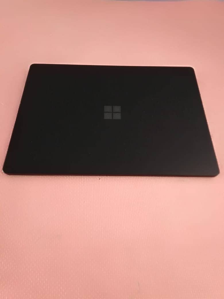 Microsoft Surface Laptop 4 – i7 11th Gen, 32GB RAM, 1TB SSD 3