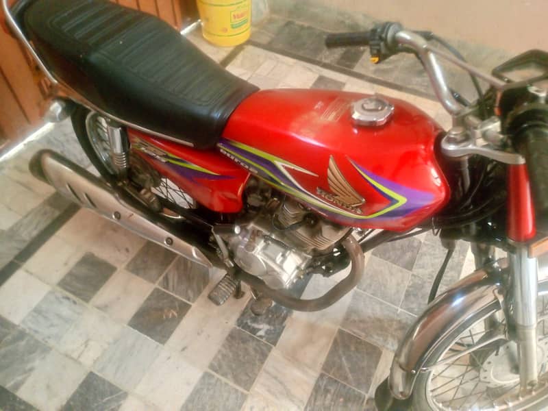 Honda CG 125 2014 6