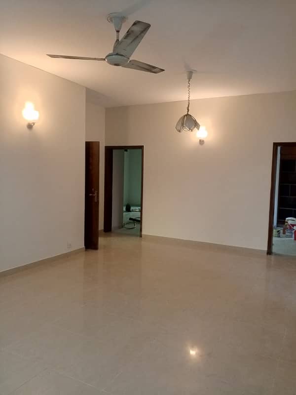 1 Kanal Upper Portion Available For Rent In Sarwar Road. 0