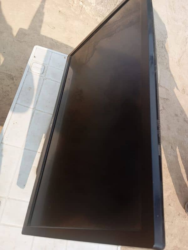 Asus LED screen 1