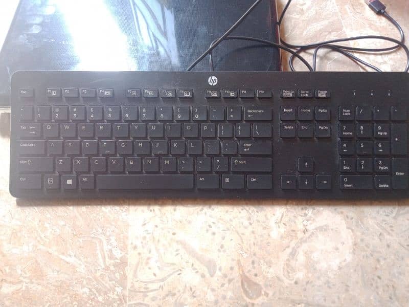 Urgent Selling Laptop HP Read Description 5