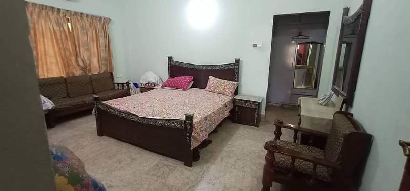 Saeed Colony No. 2 Society Boundary Wall Canal Road Faisalabad 16 Marla Double Store House For RENT 3