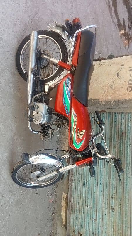 Honda 70 model 17 location Gujranwala 3