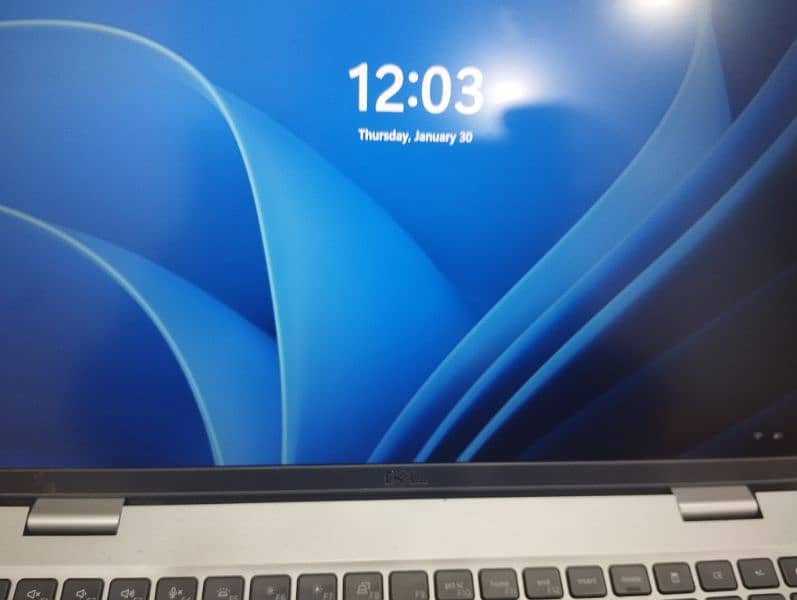 Dell Latitude 5520 7