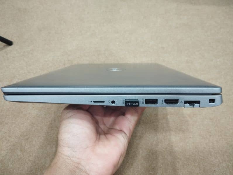 Dell Latitude 5520 9