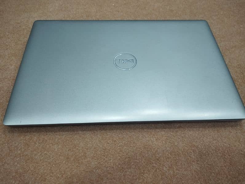 Dell Latitude 5520 10