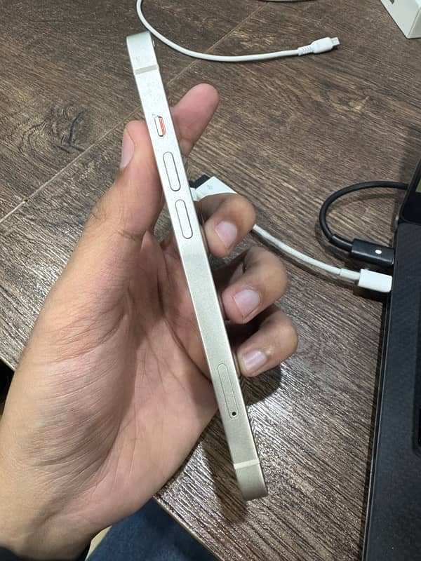 iPhone 13 256 GB PTA Approved 3