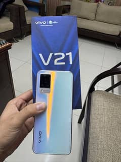 Vivo V21 8+4 GB ram 128 Gb Storage