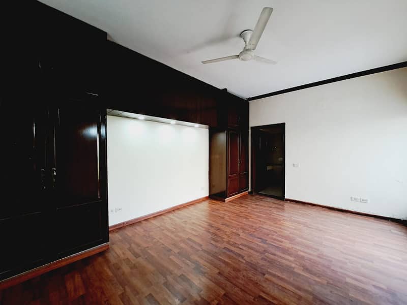 2 Kanal Full House For Sale In DHA Phase 5 A Block 14