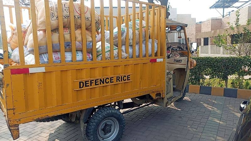 Tez Raftar loader rickshaw 0