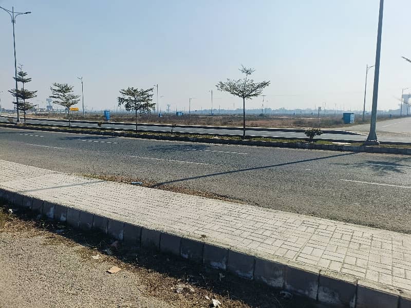 150 FEET ROAD 1 KANAL PLOT FOR SALE IN DHA PHASE 9 PRISM BLOCK M BULEVARD 3