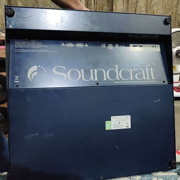 Soundcraft FX16ii mixer 2