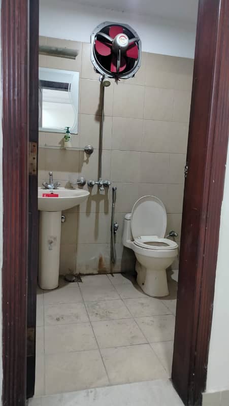 Two bedroom non furnished apartment available for rent in bahria town phase 4 civic center 3