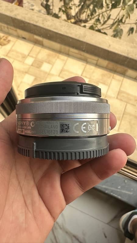 Sony 16mm Pancake Lens 1