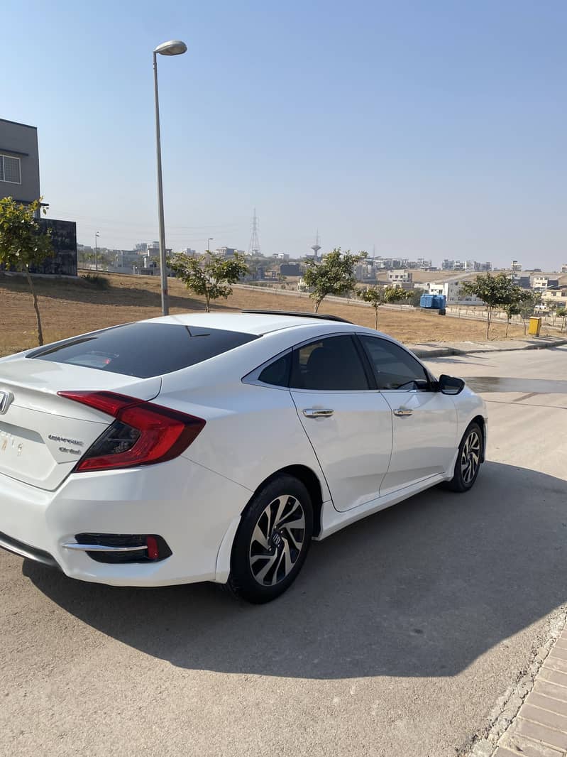 Honda Civic Oriel 2017 4