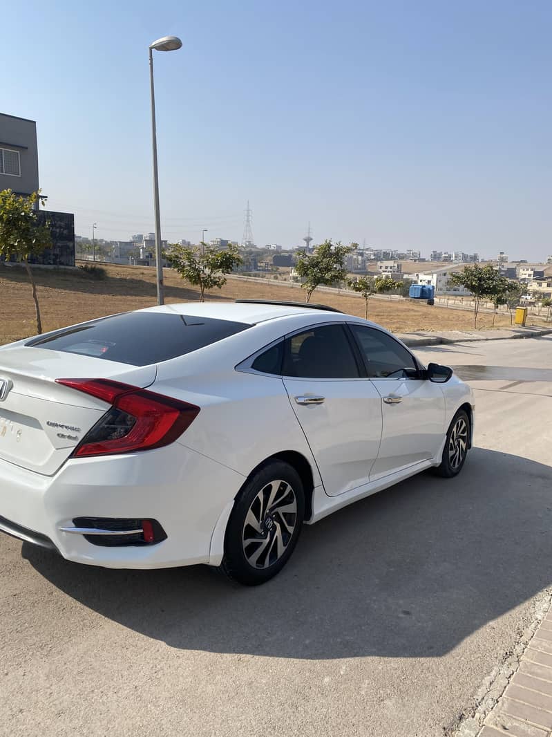 Honda Civic Oriel 2017 5