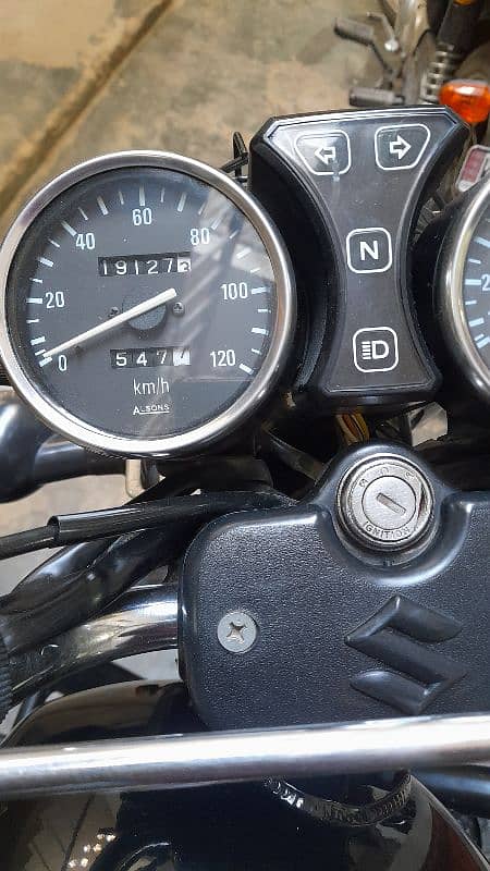 Bike only 19000 km running.  1st owner like new Jus 350k 2