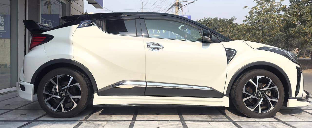 Toyota C-HR Hybrid - 2020 3