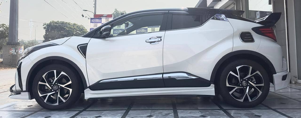 Toyota C-HR Hybrid - 2020 4