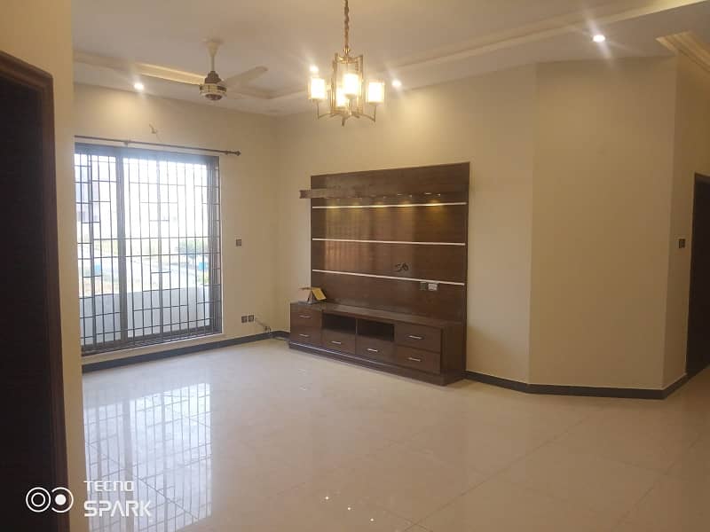 1 Kanal House (1 st Floor + Corner) 4 bedrooms available here for rent in DHA 5 Islamabad 0