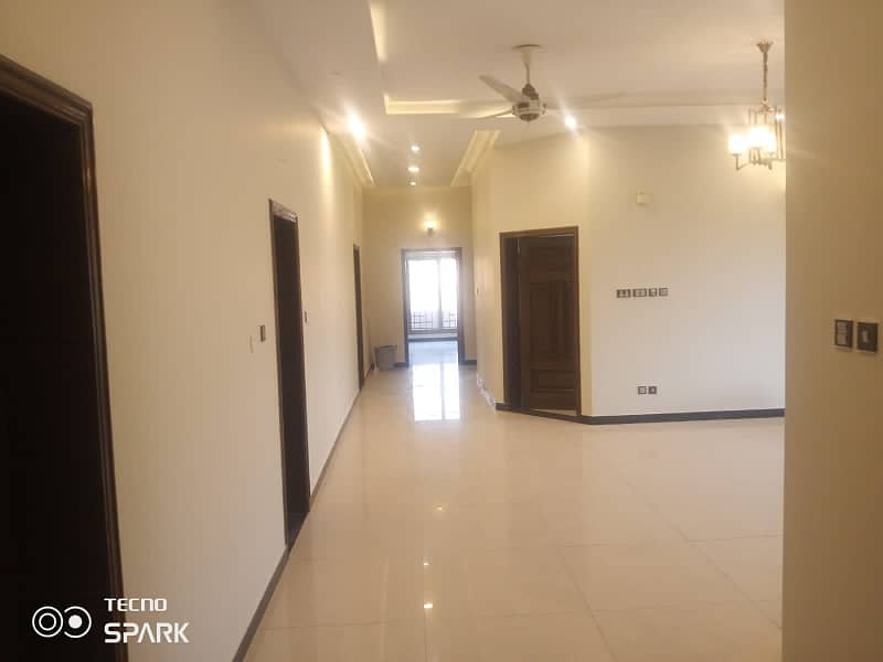 1 Kanal House (1 st Floor + Corner) 4 bedrooms available here for rent in DHA 5 Islamabad 8