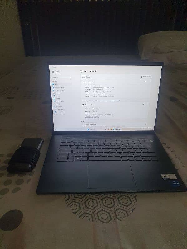 Dell Inspiron 16 Plus 7620 16GB/DDR5/512GBSSD WITH NVIDEA RTX 3050Ti 6