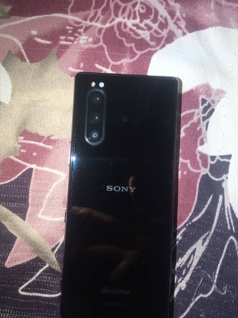 Sony Xperia 5 non pta condition 10/10 bast  gaming phone processor 855 3