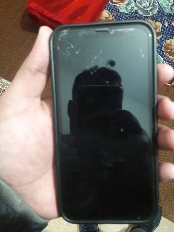 iphone xr non pta black color front glass minor break 0