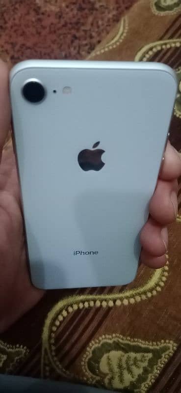 iPhone 8.64GB 8