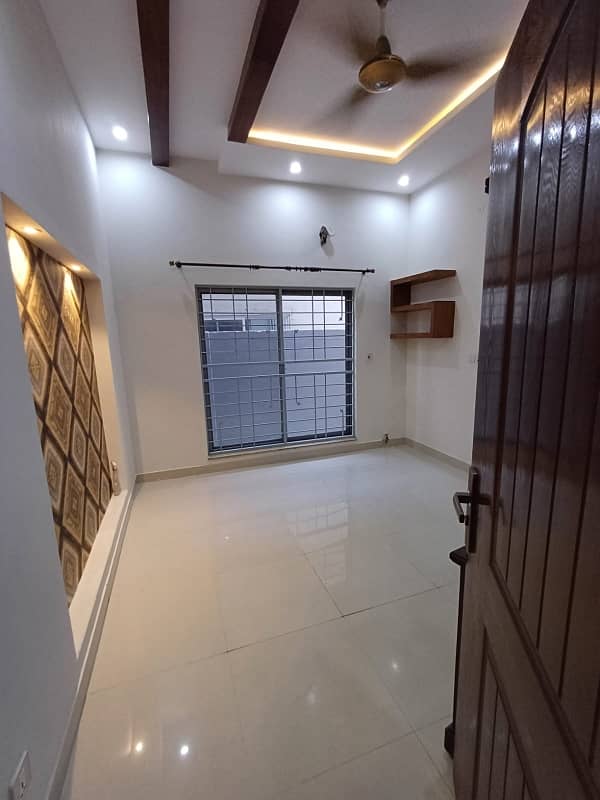 10 Marla Triple Storey Full House Available For Rent In Nasheman Iqbal Phase 2 0