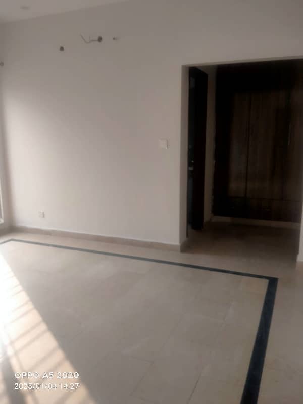 10 Marla Lower Portion Available For Rent In Naspak Housing Society Phase 3 9