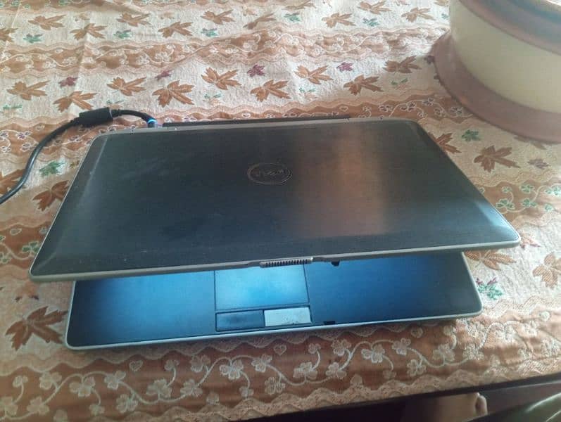 dell Latitude Core i5 2nd generation urgent sale 1