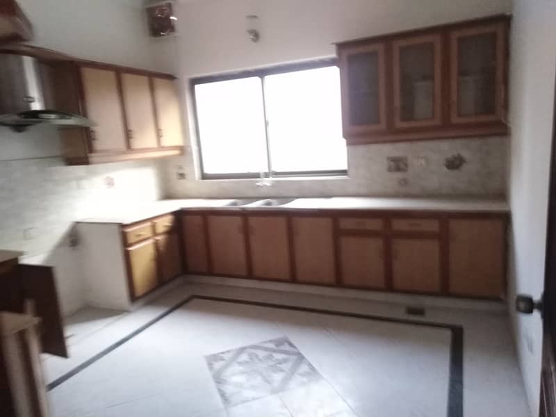 1Kanal Owner Build Beautiful House For Sale DHA Phase 2 2