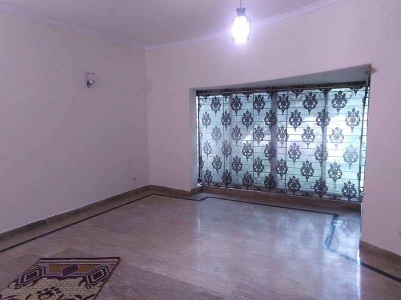 1Kanal Owner Build Beautiful House For Sale DHA Phase 2 4