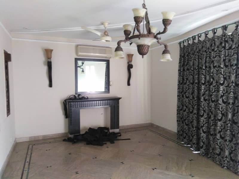 1Kanal Owner Build Beautiful House For Sale DHA Phase 2 15