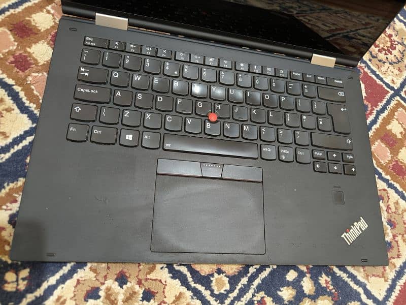 Lenovo ThinkPad X1 Yoga 2nd Gen 4