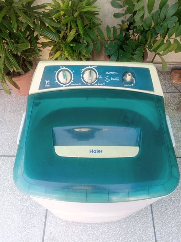 Haier washing machine (8kg) 1