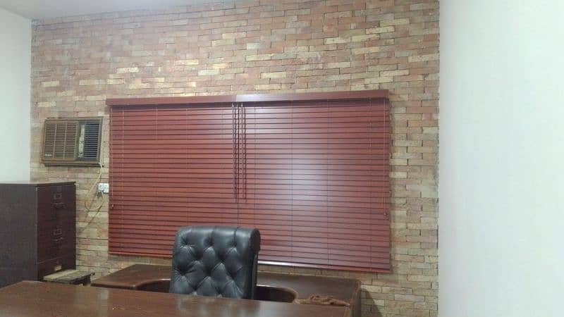 window blinds wooden 3