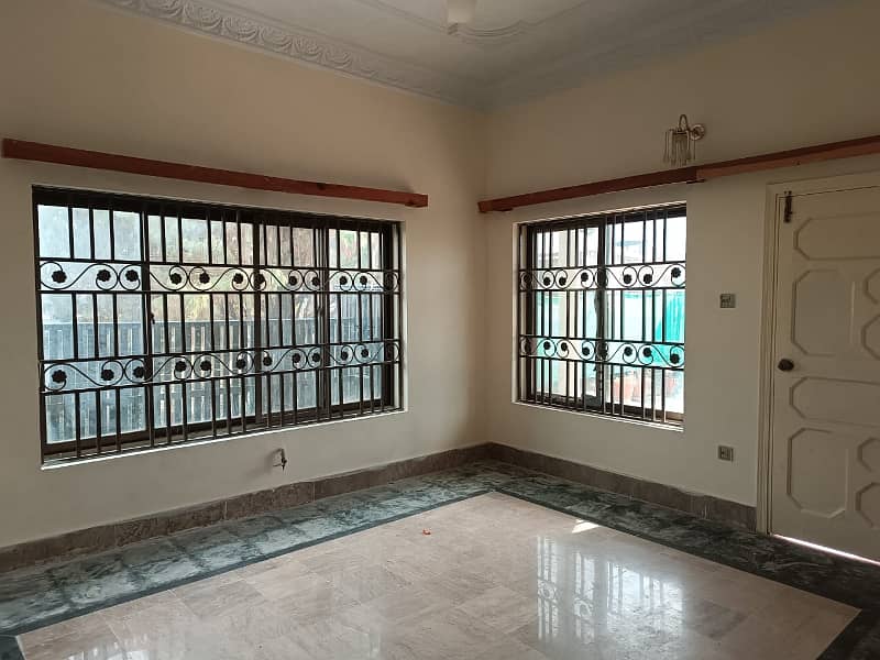 Double story house for rent 5