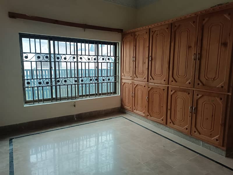 Double story house for rent 8