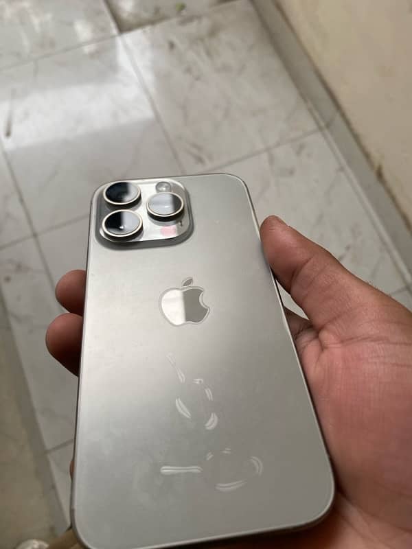 iPhone 15 Pro Non PTA 3