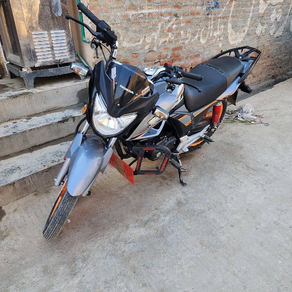 *Honda CB 150F | Model 2023 | Urgent Sale | Total Geniune*3 4