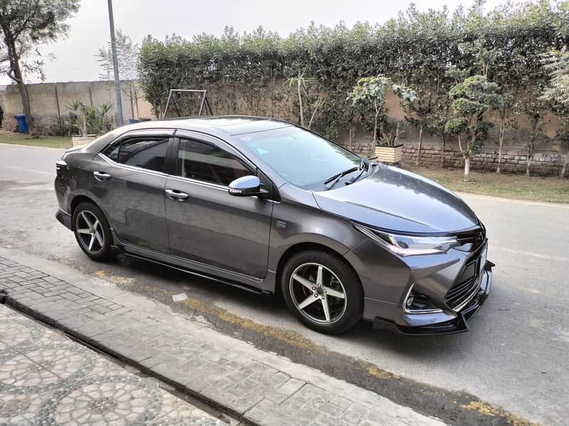 Toyota Corolla Grande  Altis 2022 0