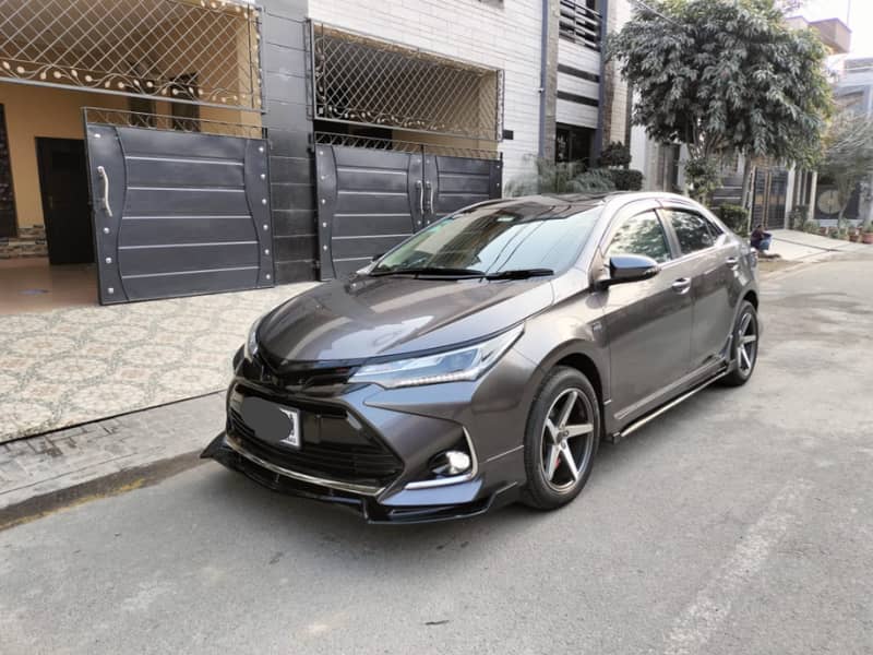 Toyota Corolla Grande  Altis 2022 1