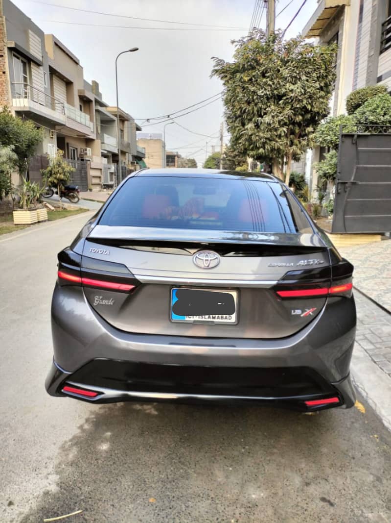 Toyota Corolla Grande  Altis 2022 5