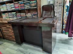 Office table and chair for sale