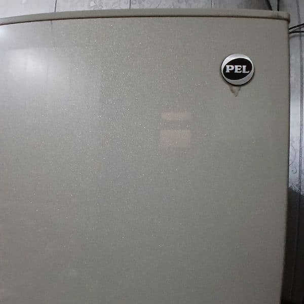 pel refrigerator arctic model neat and clean piece 2