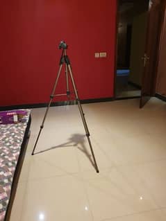 tripod stand full size