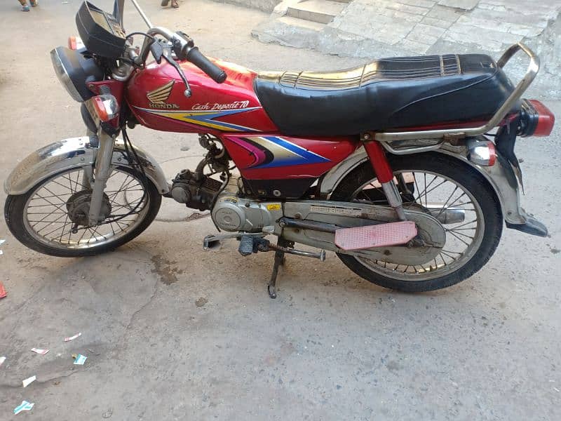 Honda city 70 red 4